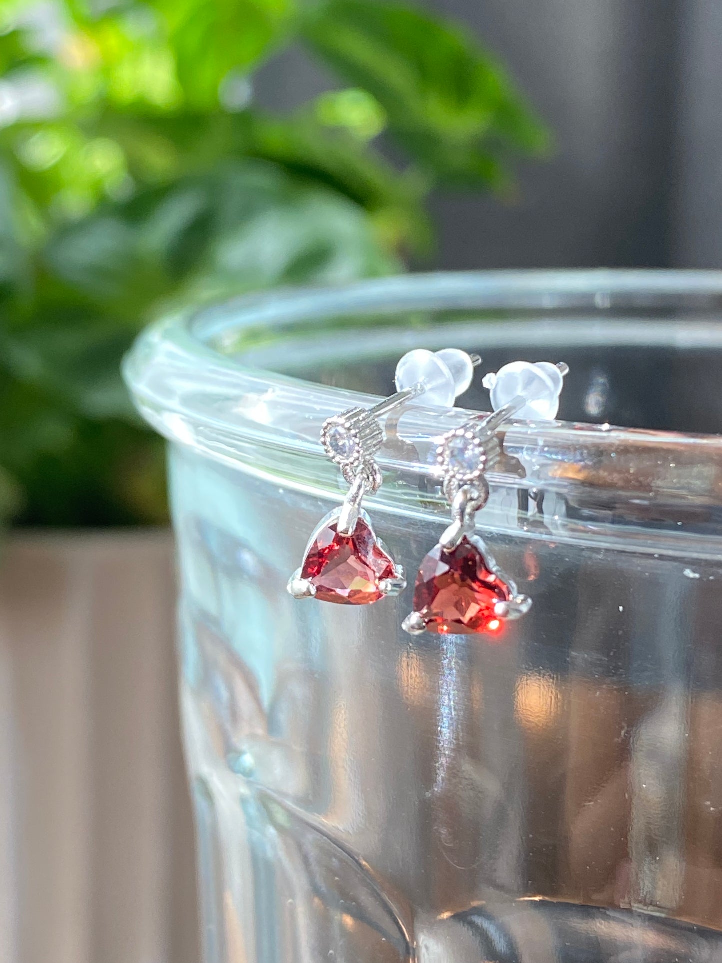 you are the love one heart shape garnet dangle drop earring