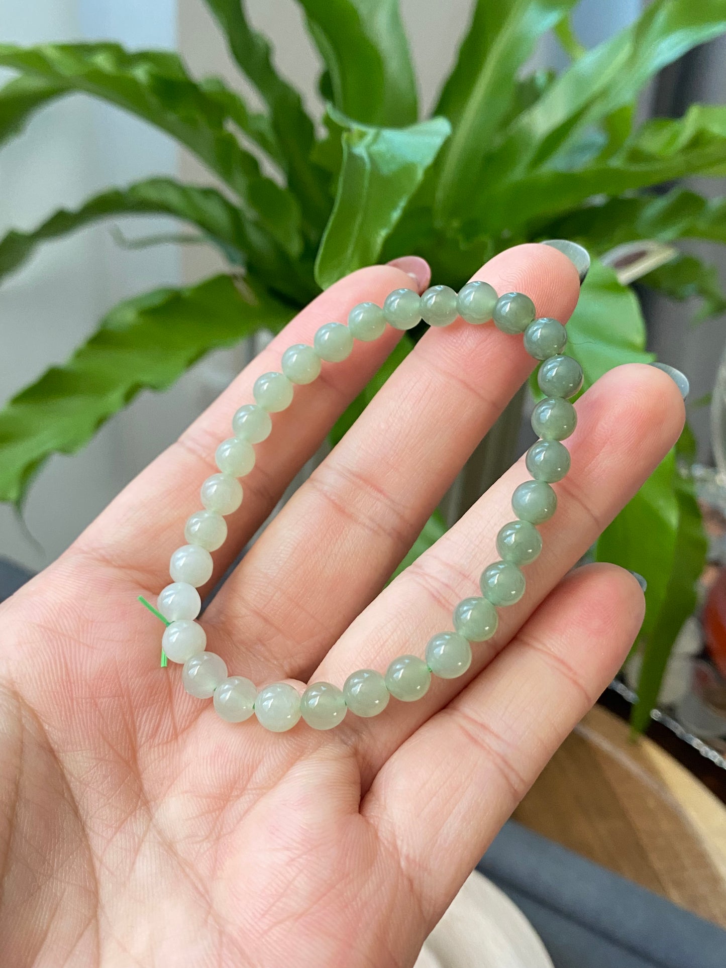 Rare Good Grade  Nephrite Hetian Jade Biyu ,Round Gradient Green Bracelet 6MM