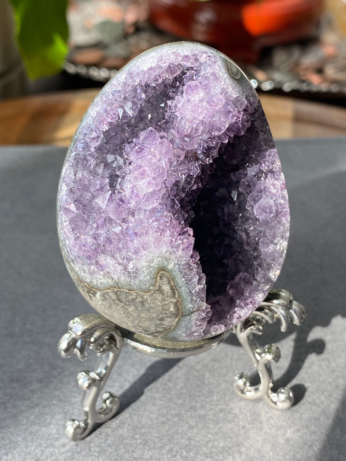 Natural Amethyst Dragons Egg with Stand- From Brazil，healing and cleansing powers & enhances spiritual awareness 130-215Gni