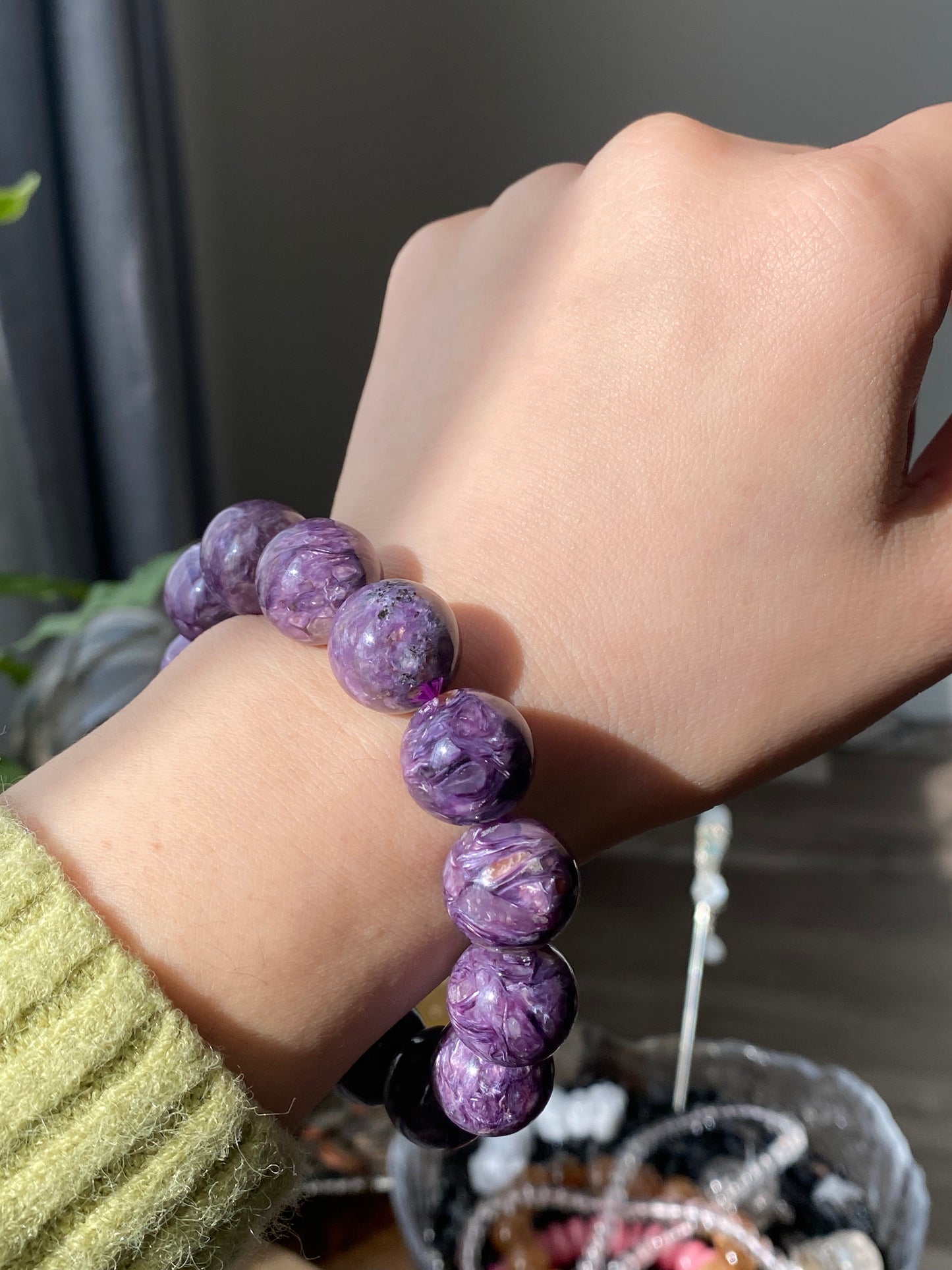 15mm Top Grade Genuine Natural High Grade Silk Shin Purple Charoite,Cat Eyes round Shape Beaded Bracelet