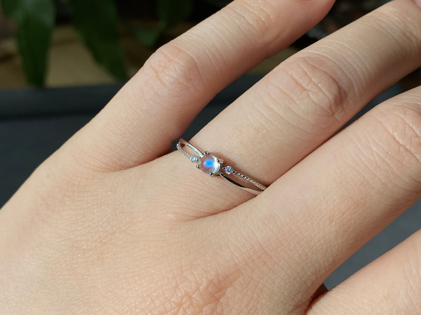 Top Gem Grade India Rainbow moonstone Sterling silver adjustable Ring