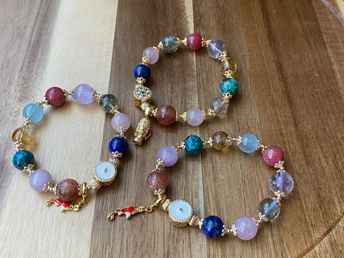 sunstone，rose quartz，Blonde crystal，Turquoise ，Amethyst，Rhodonite，Black Rutilated ，Lapis Lazuli，aquamarine all in one bracelet