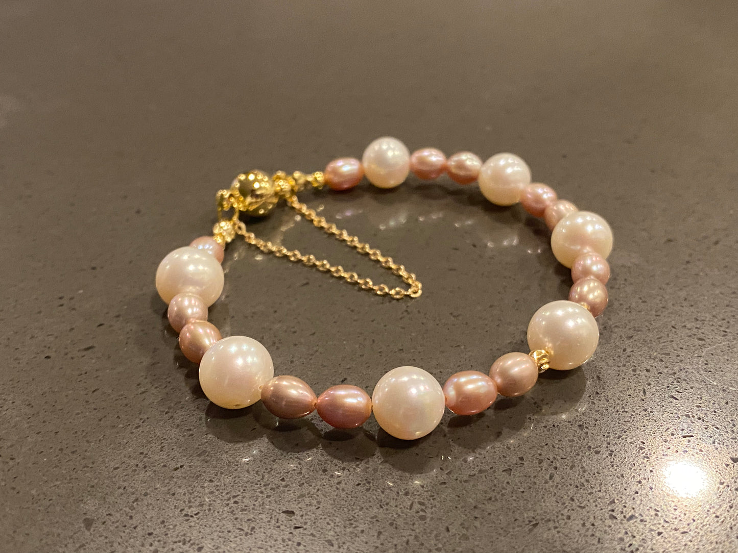 Natural Freshwater Pearl White round 8-9MM mix with Purple pink Freshwater pearls Bracelet,wedding Bracelet