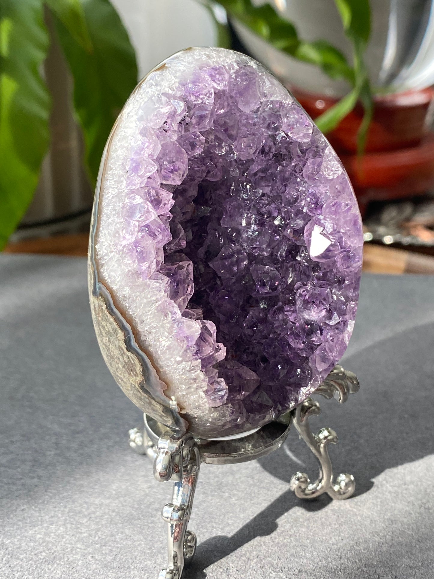 Natural Amethyst Dragons Egg with Stand- From Brazil，healing and cleansing powers & enhances spiritual awareness 130-215Gni