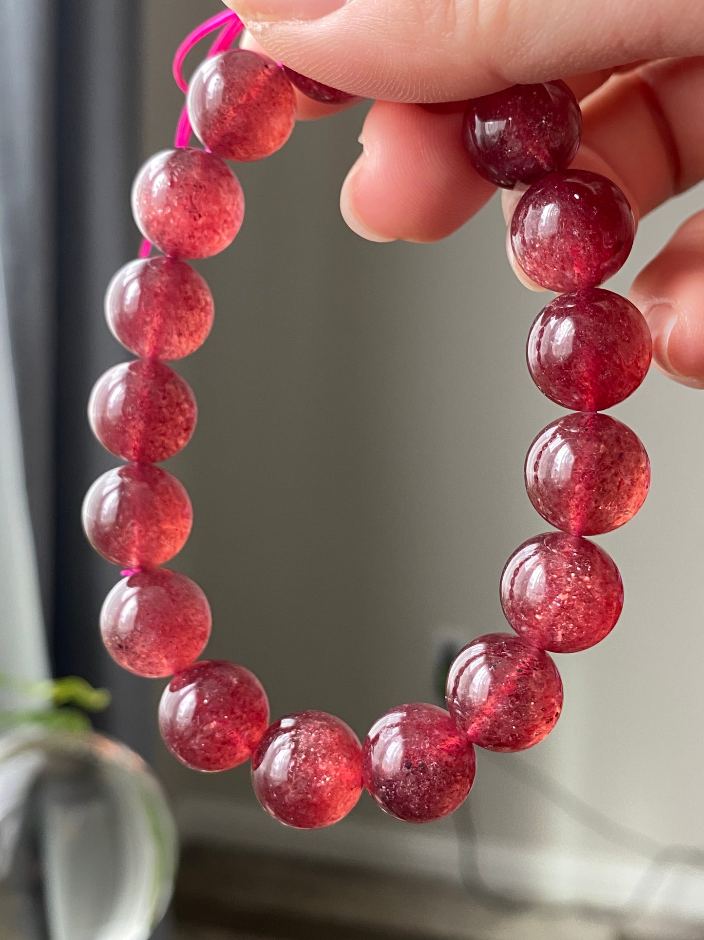 AAAA Natrual Pigeon's Blood strawberry quartz with full shinning seeds round bead bracelet,handmade bracelet 10MM