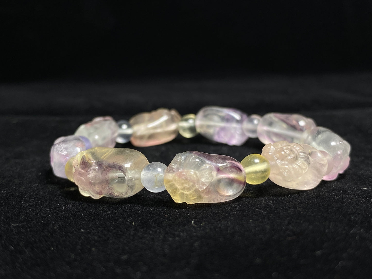 Natual cuty fluorite hand Sculpture  crystal shoes shape bead bracelet