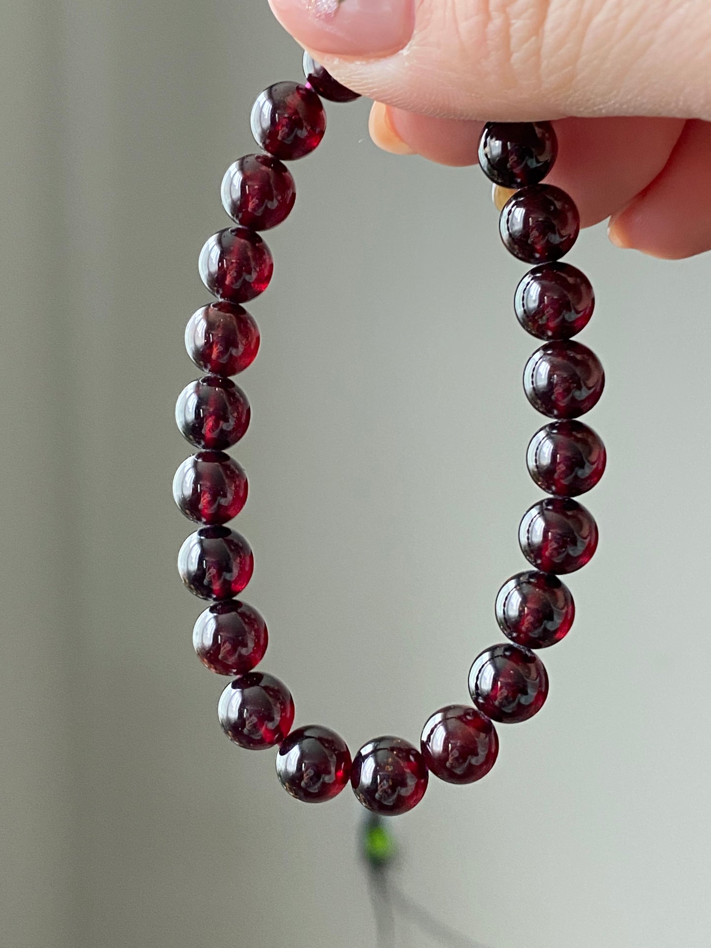 8/9/10/12/13MM Natural Mozambique Garnet Dark Red smooth Round beads bracelet,Chakra Energy Love Energy Attraction