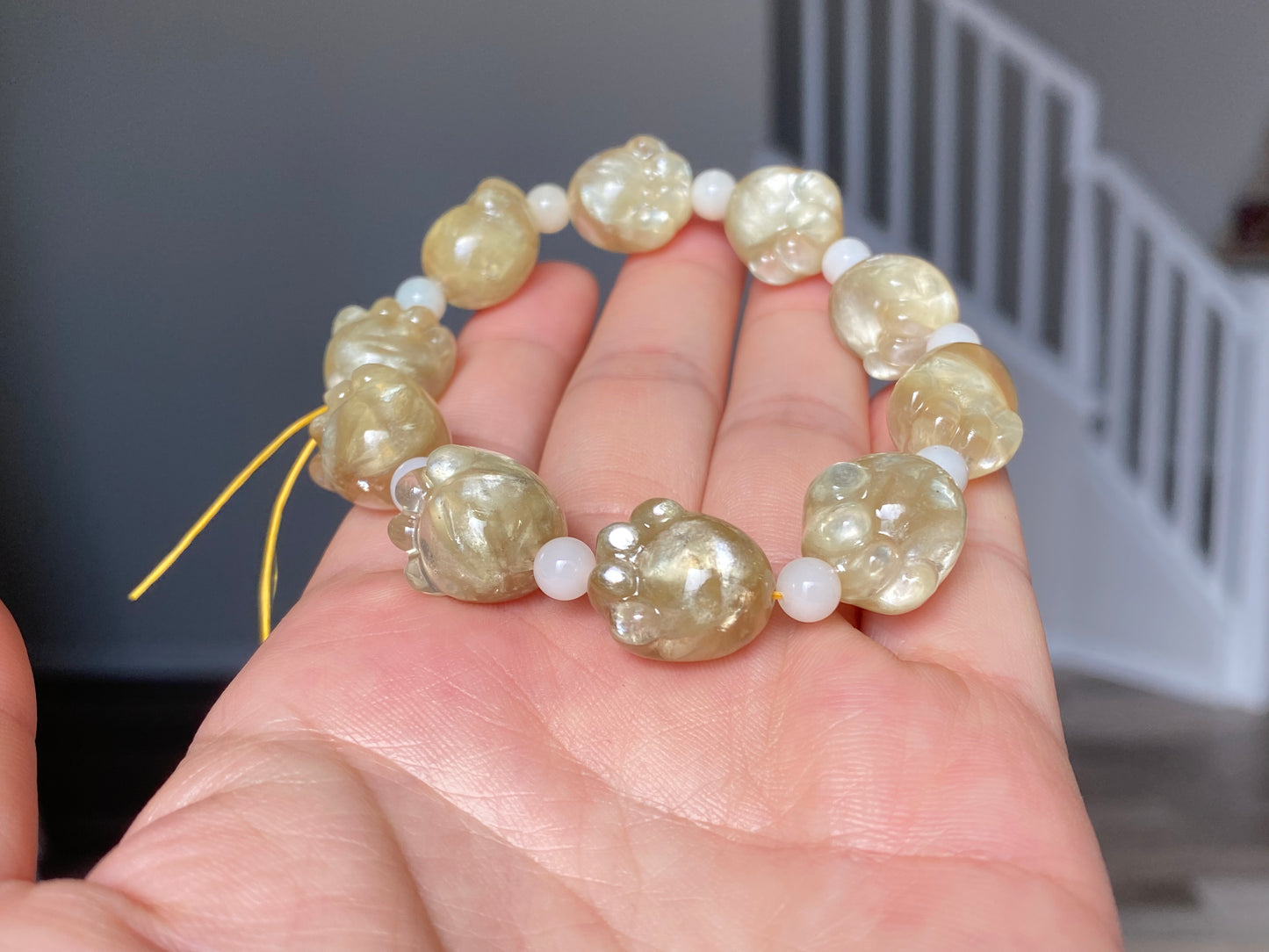 Natural gold Mica LEPIDOLITE Crystal Lovely Puffy  Cat Paw bead bracelet  12*15mm