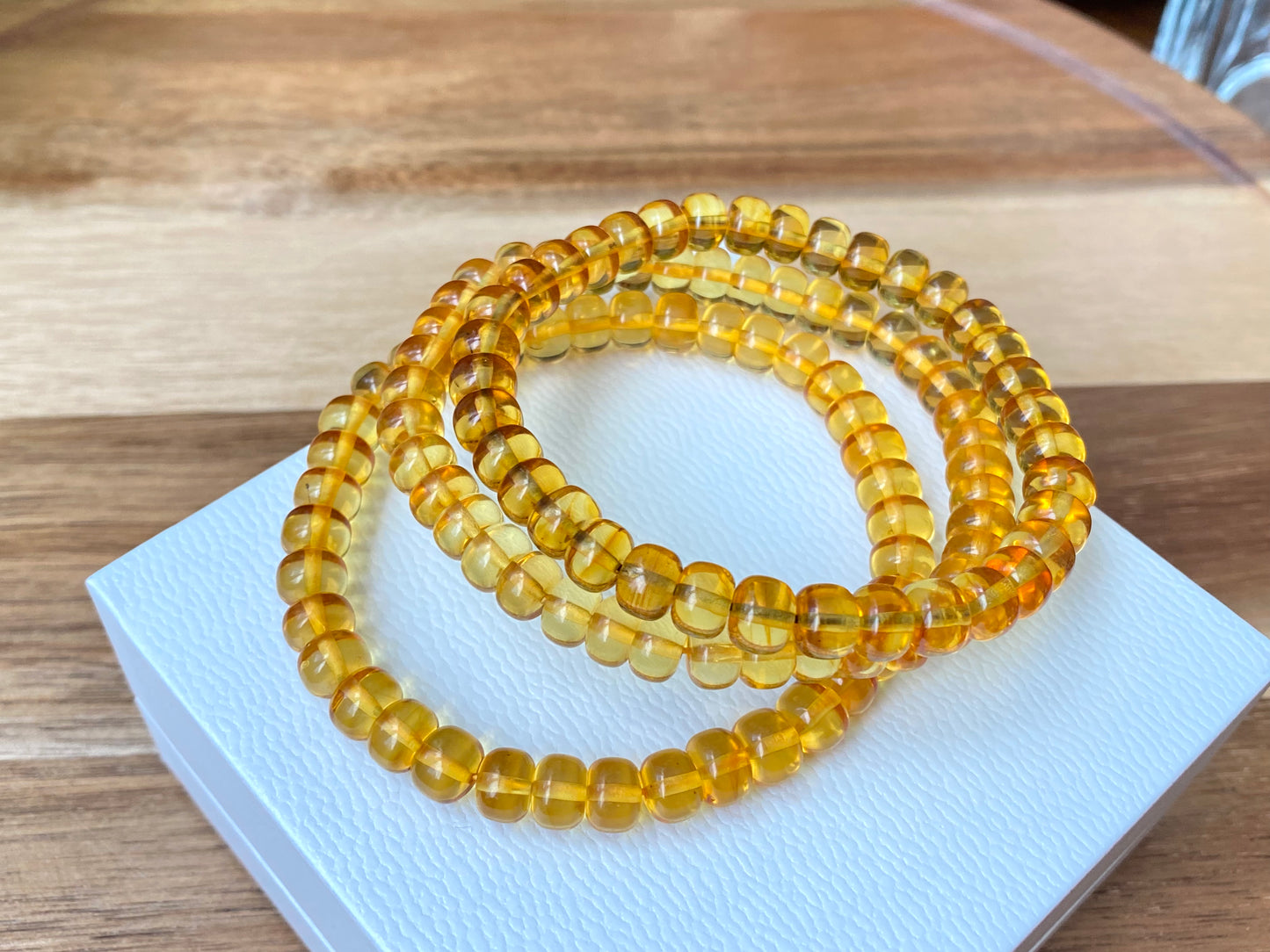 AAAAA Natural yellow gold sweet bee  Amber  Beads Gradient  bead bracelet