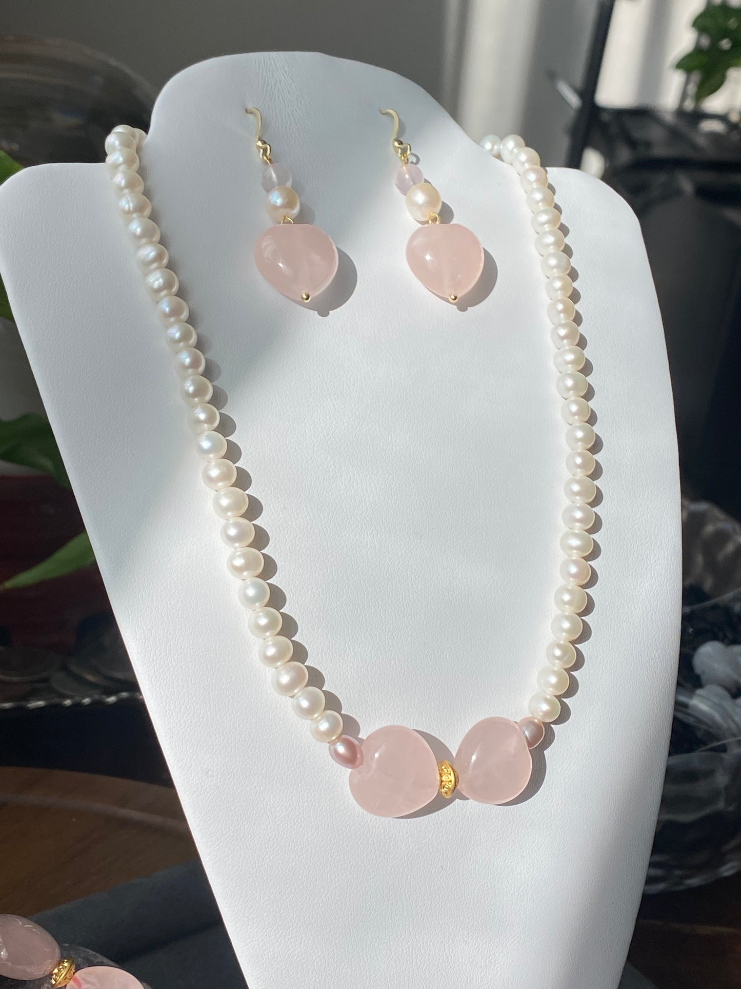 Natural AAA high quality Rose quartz cuty puffy heart shape,bow Freshwater pearls,Valentine's gift, gift for her,Love and relationships