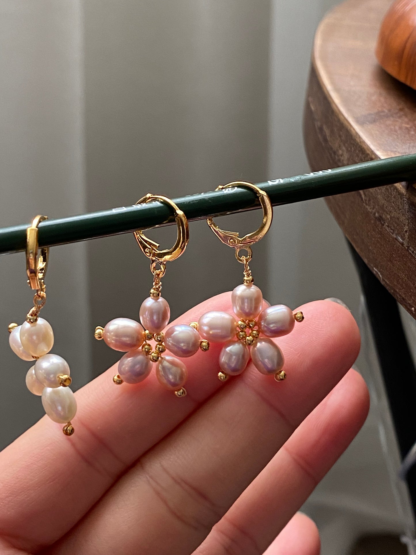 Trendy Natural lovely Freshwater pearls daisy flower shape drop dangle earring，handmade earring, gift for her