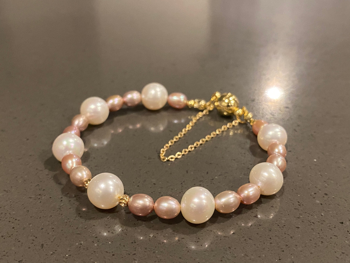 Natural Freshwater Pearl White round 8-9MM mix with Purple pink Freshwater pearls Bracelet,wedding Bracelet