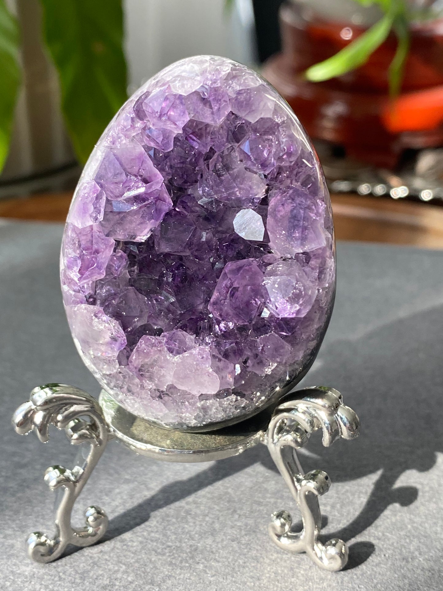 Natural Amethyst Dragons Egg with Stand- From Brazil，healing and cleansing powers & enhances spiritual awareness 130-215Gni