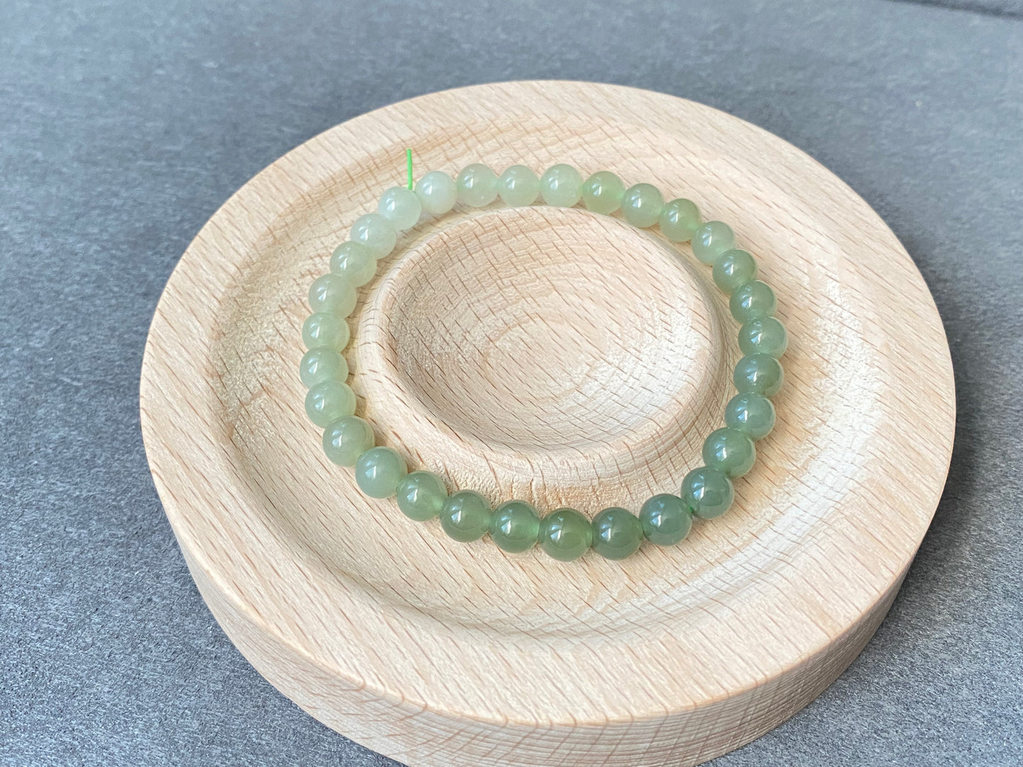 Rare Good Grade  Nephrite Hetian Jade Biyu ,Round Gradient Green Bracelet 6MM