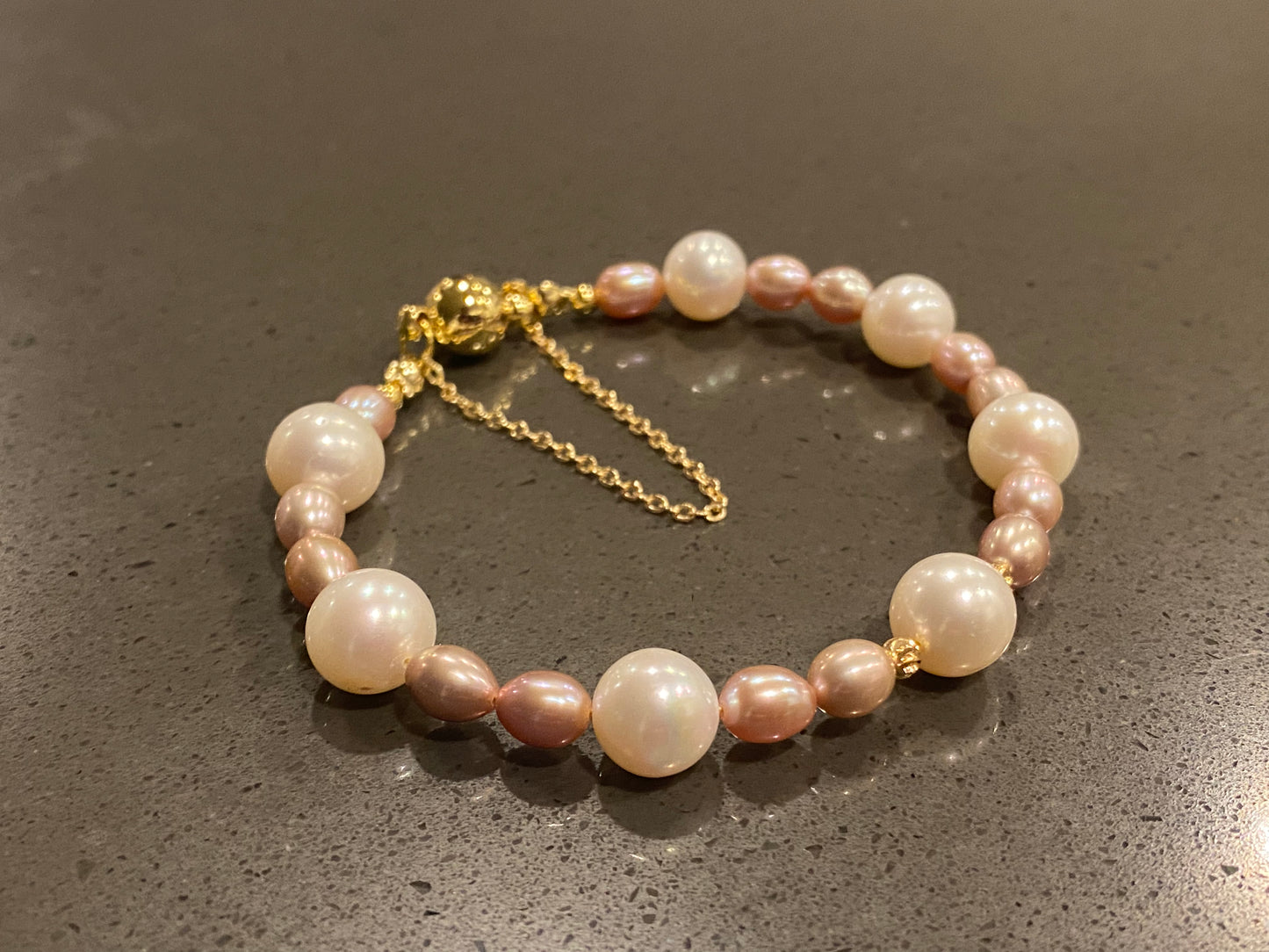 Natural Freshwater Pearl White round 8-9MM mix with Purple pink Freshwater pearls Bracelet,wedding Bracelet